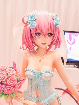 Illustration for article titled Wow, That's a Large Anime Figure